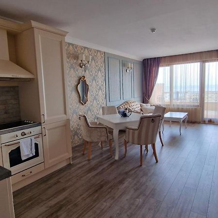 Fs Apartments - Wonderful Apartment A Step Away From The Sea Zlatni pjasătsi Eksteriør bilde