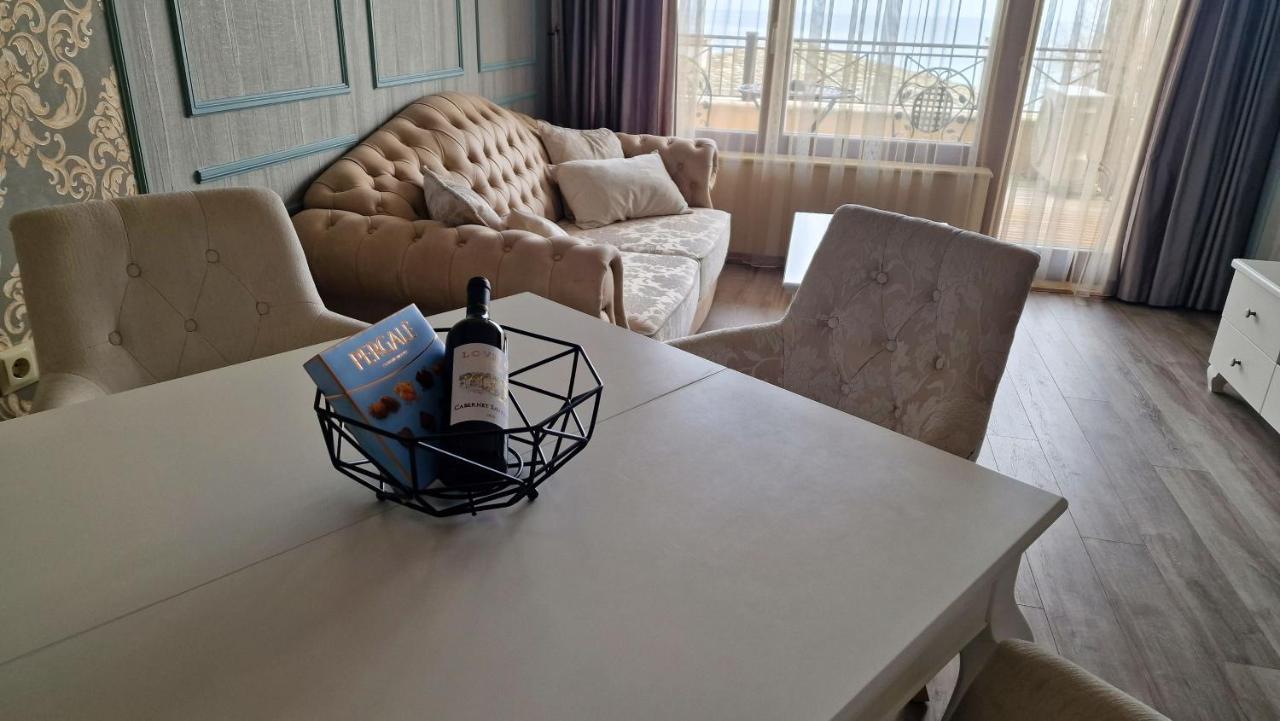 Fs Apartments - Wonderful Apartment A Step Away From The Sea Zlatni pjasătsi Eksteriør bilde